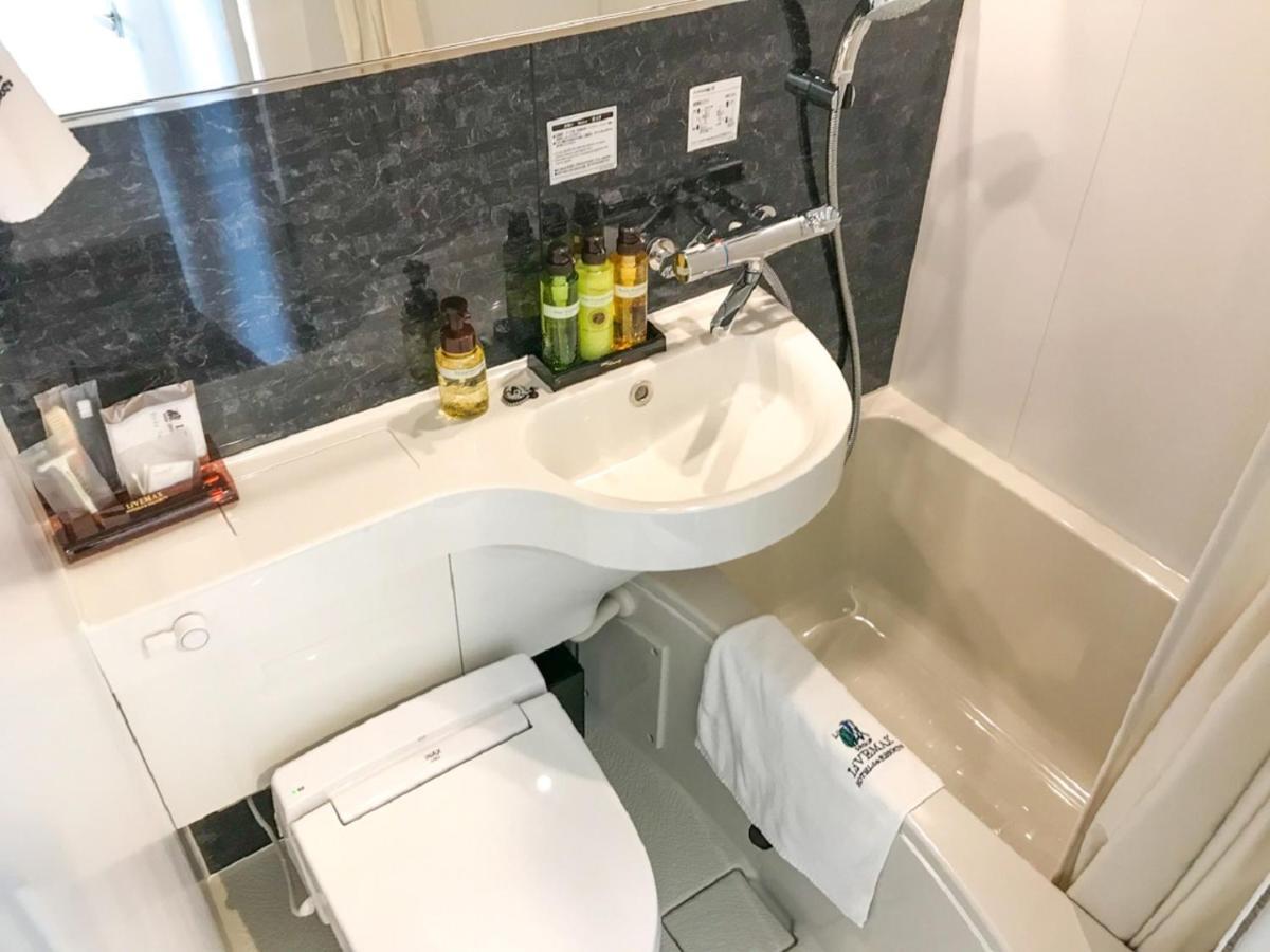 Hotel Livemax Hiroshima Funairimachi Riverside Екстер'єр фото